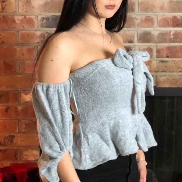 Gray Off the Shoulder Bow Crop Sweater - Picture 3 of 6